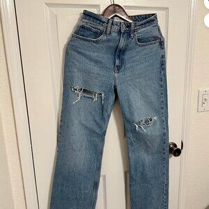 SOLD - Abercrombie 90s Relaxed Jean